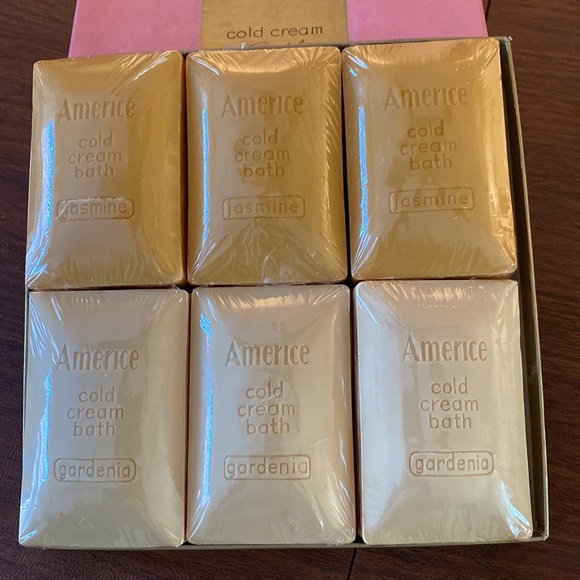 Vintage Marshall Field & Co America cold cream Bath Soap Bars - Picture 3 of 5